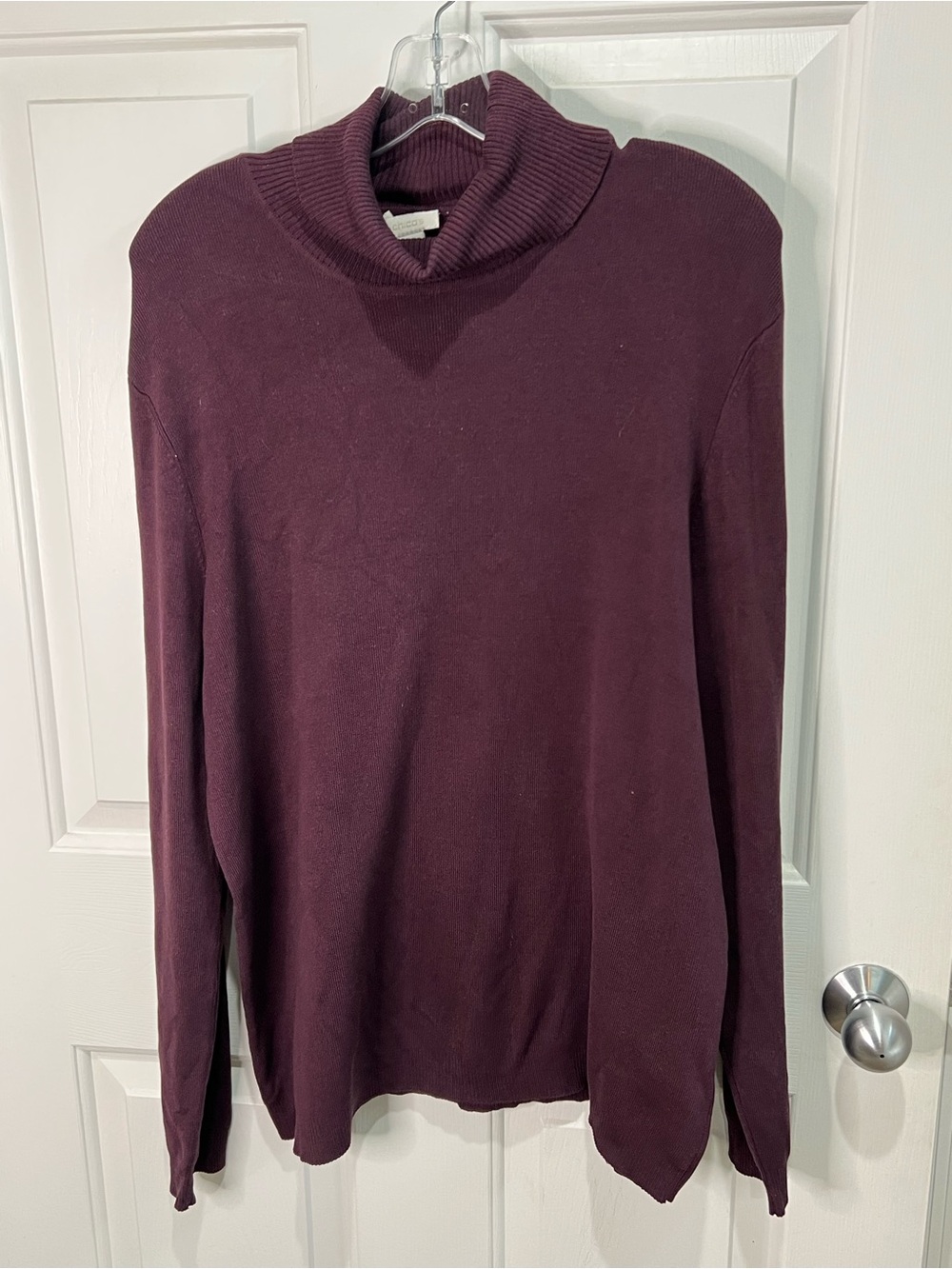 Chico’s silk rayon nylon blend plum color long sleeve turtleneck size 3 or large